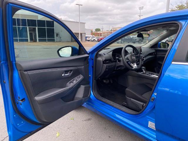 Used 2025 Nissan Sentra SV FWD image 10