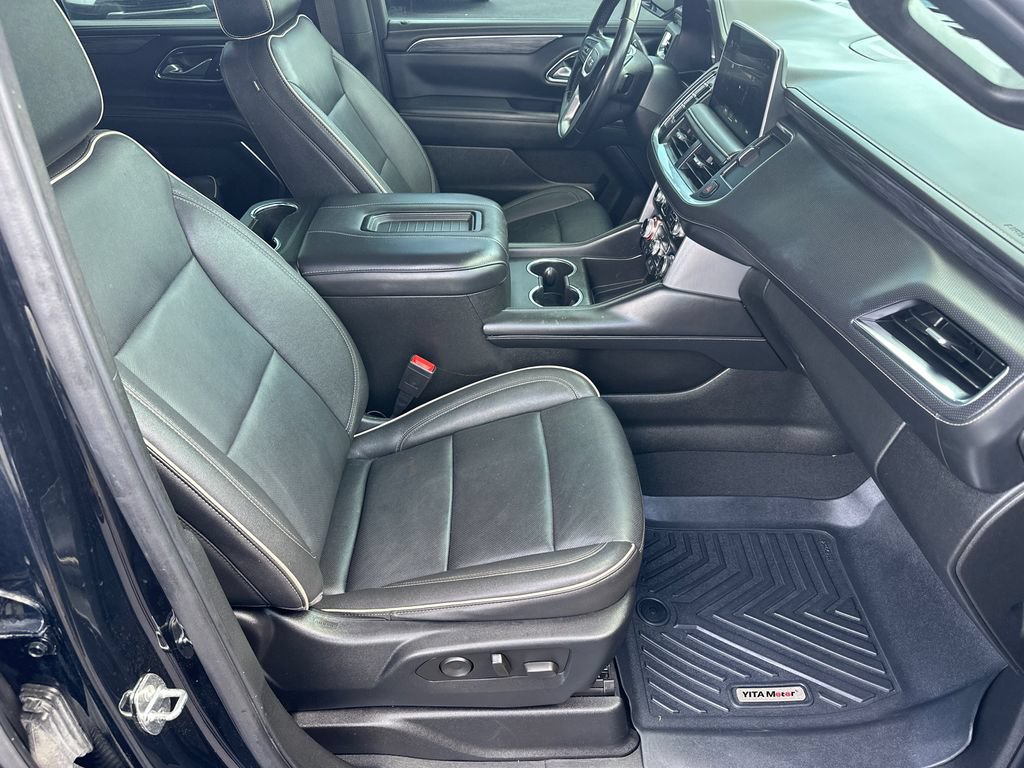 Used 2023 GMC Yukon SLT AWD/4WD image 13