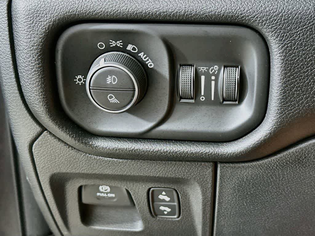 Used 2022 RAM 1500 Laramie AWD/4WD image 26