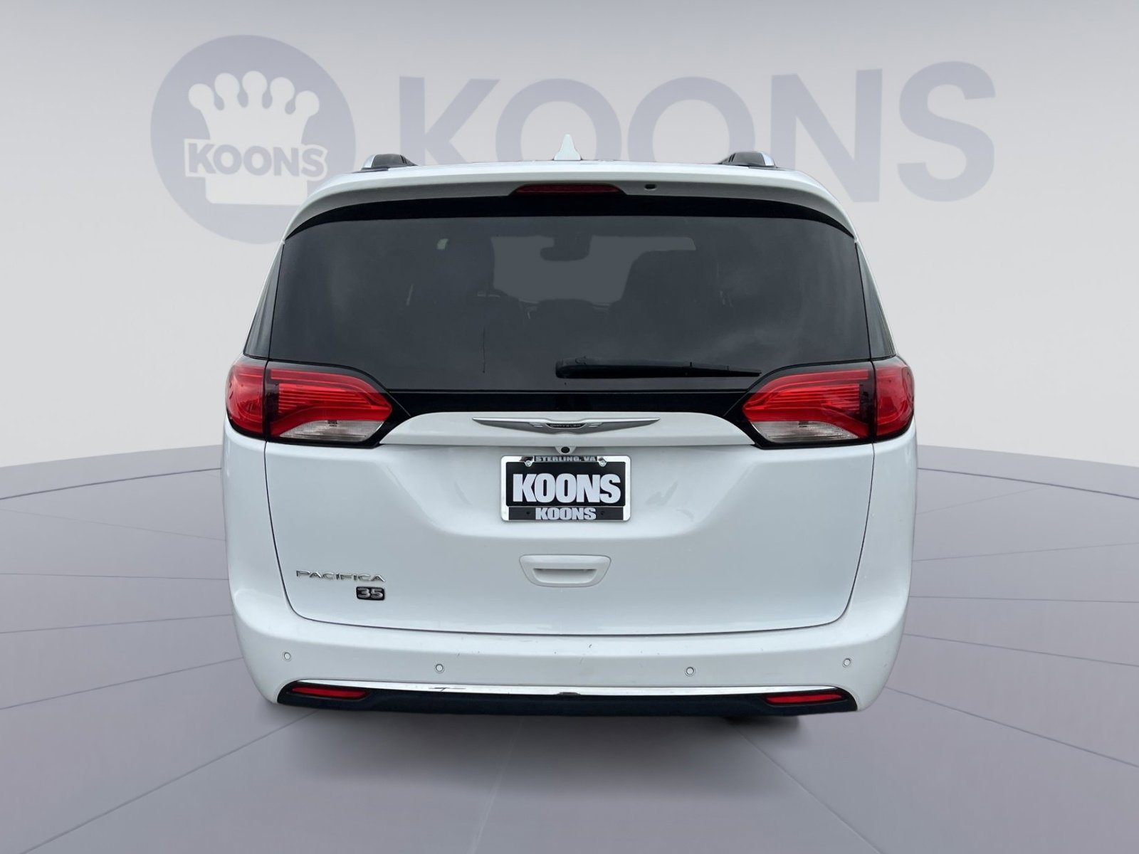 Used 2020 Chrysler Pacifica Touring-L FWD image 15