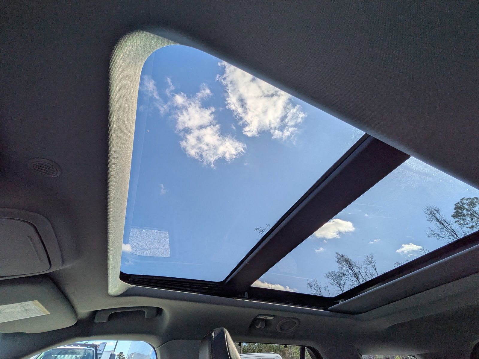 Certified 2023 Ford Explorer Limited w/ Equipment Group 301A image 25