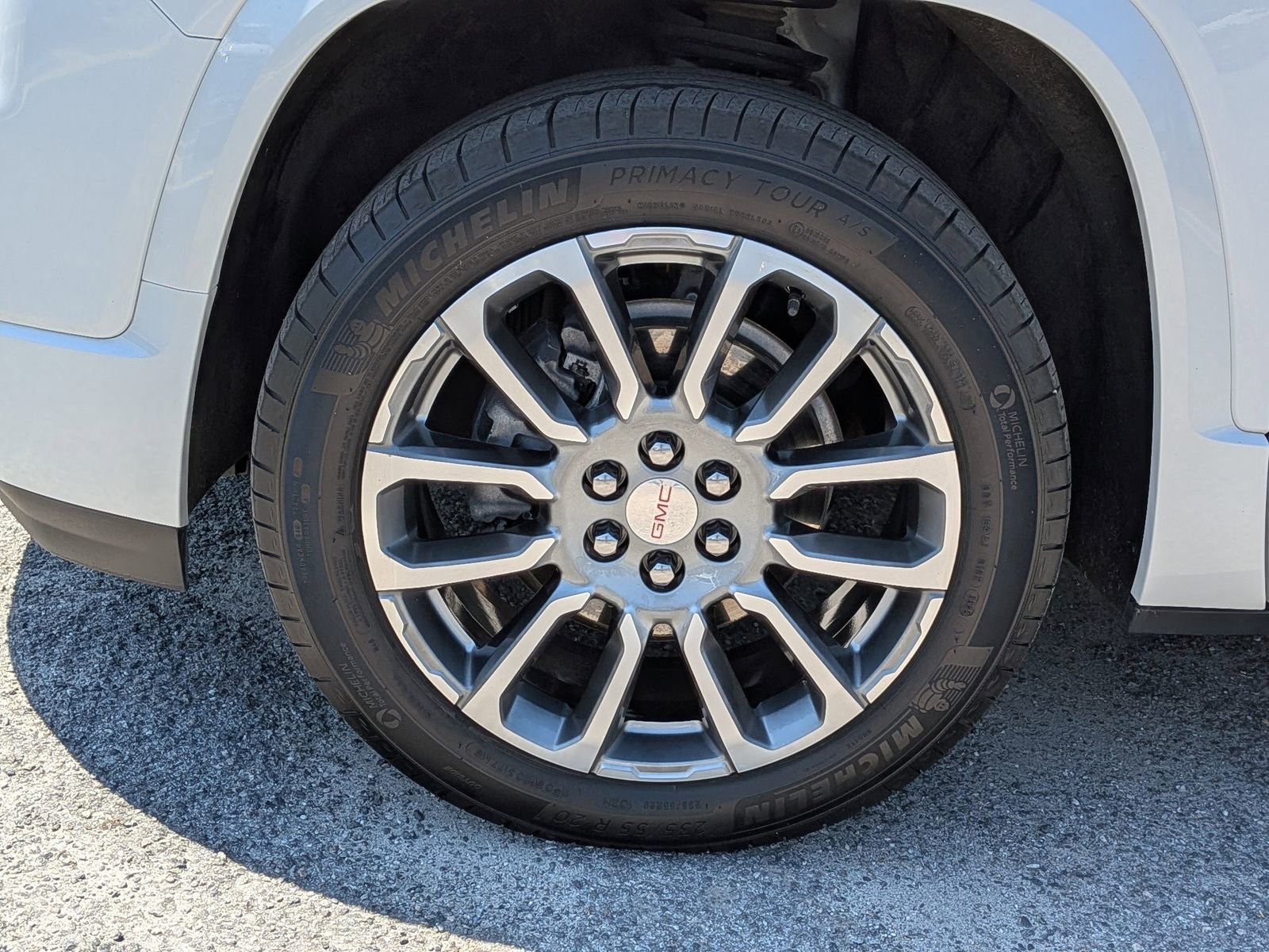 Used 2023 GMC Acadia Denali w/ Denali Ultimate Package AWD/4WD image 6