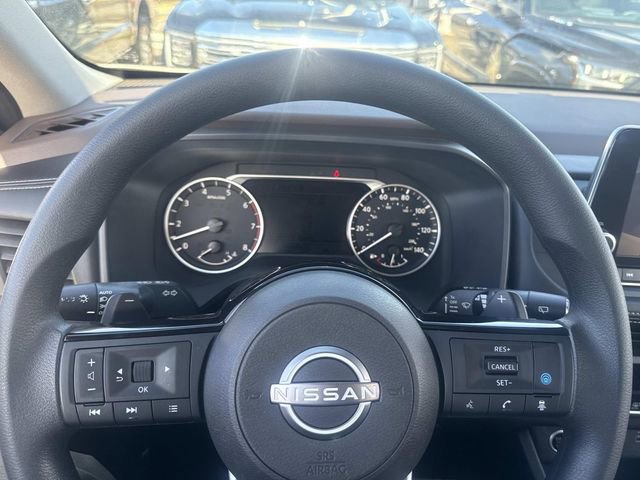 Used 2023 Nissan Rogue SV FWD image 27