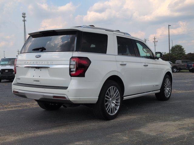 Certified 2022 Ford Expedition Platinum AWD/4WD image 4