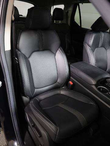Used 2024 Honda Pilot Touring image 9
