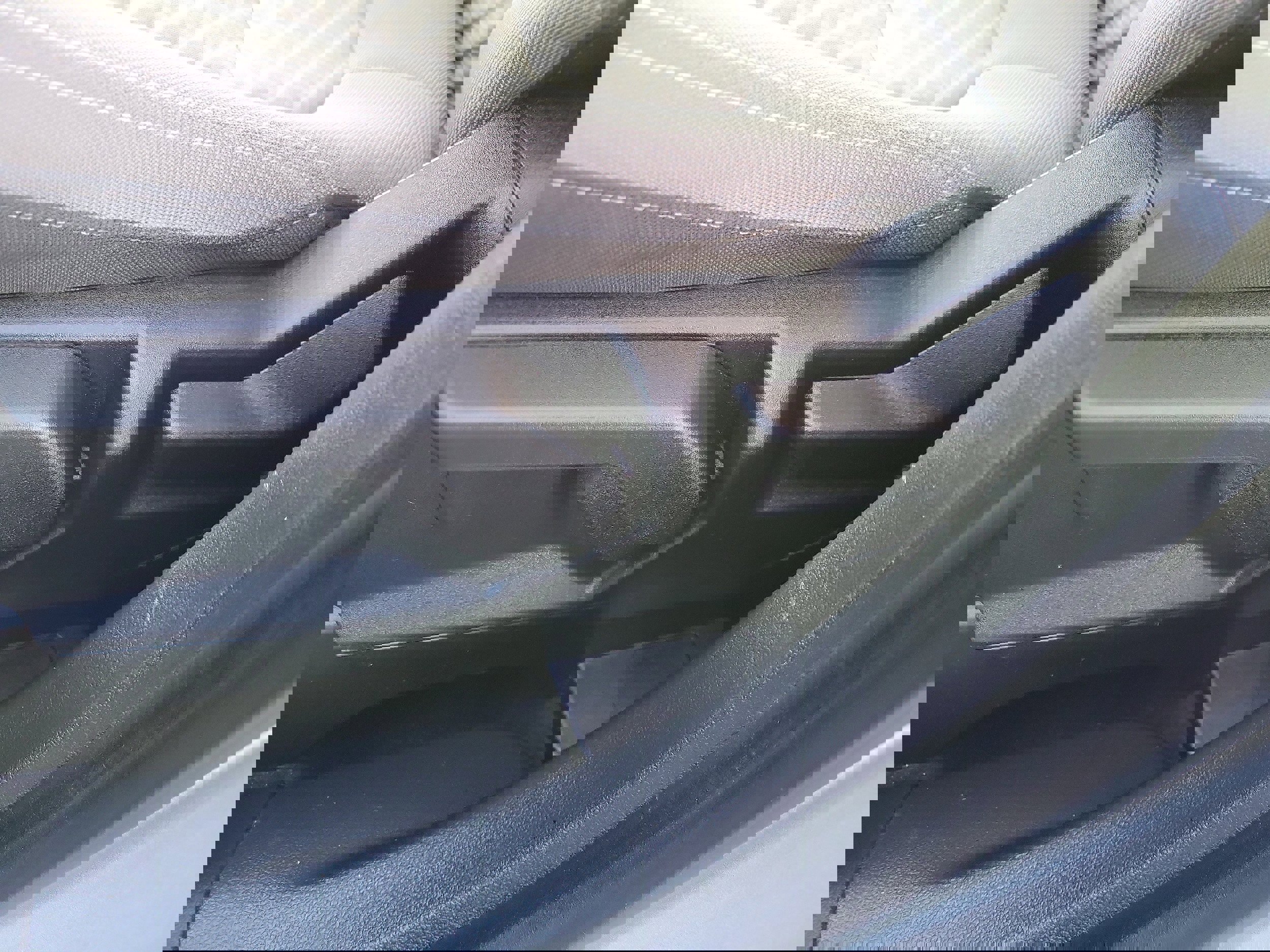 Certified 2021 Ford Escape SE image 17