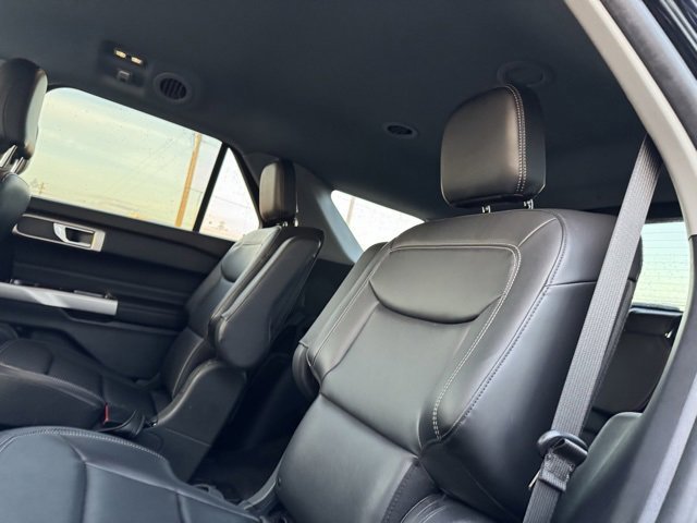 Certified 2022 Ford Explorer XLT w/ Equipment Group 202A image 16