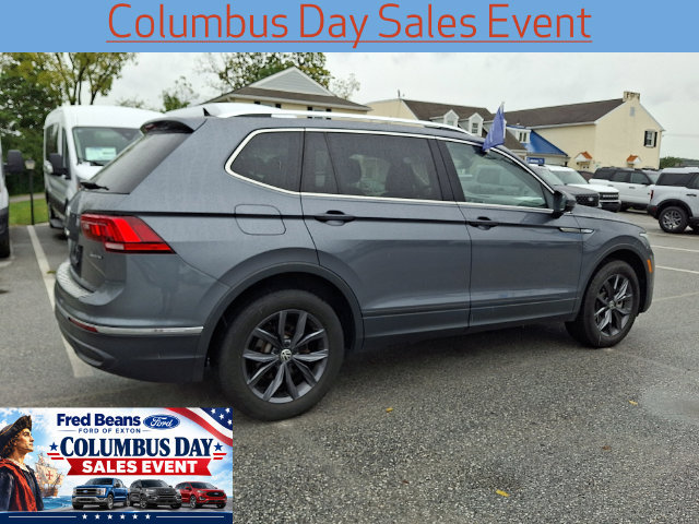 Used 2023 Volkswagen Tiguan SE w/ Panoramic Sunroof Package AWD/4WD image 11
