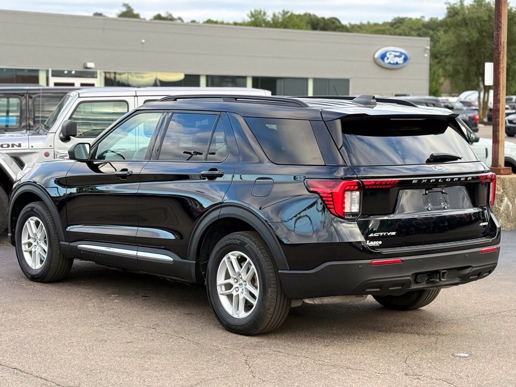 Certified 2025 Ford Explorer Active AWD/4WD image 42