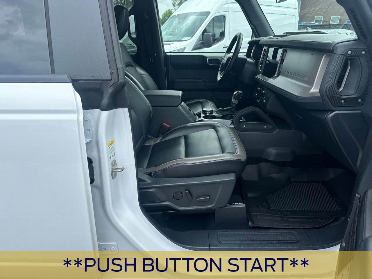 Certified 2025 Ford Bronco Outer Banks w/ Sasquatch Package AWD/4WD image 15