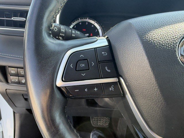 Used 2022 Toyota Highlander Limited AWD/4WD image 15