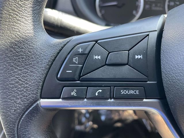 Used 2021 Nissan Kicks S image 17