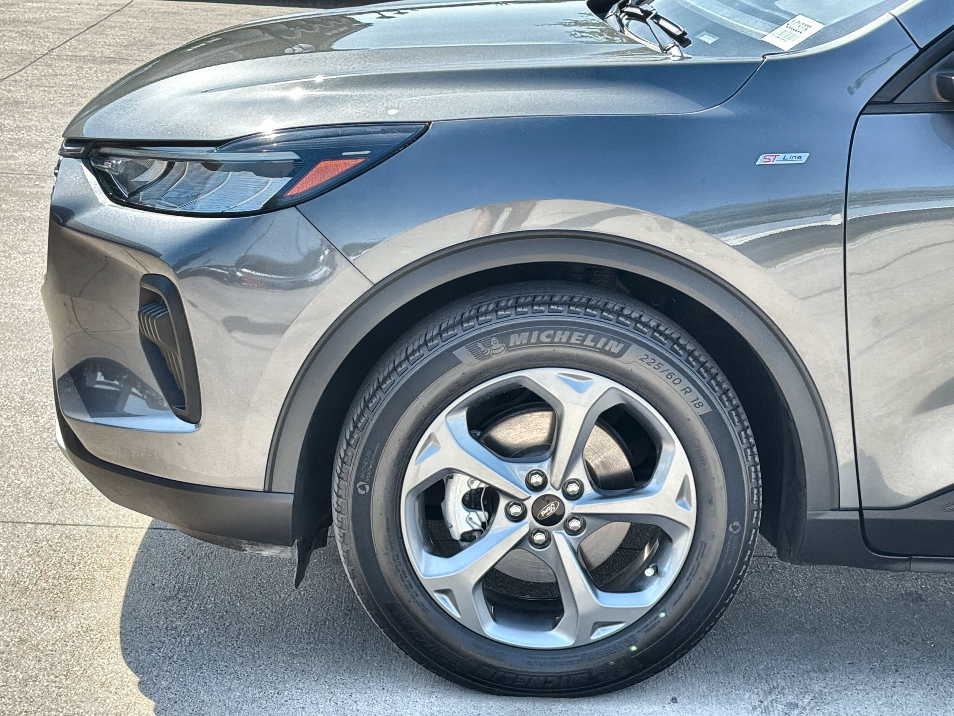 Certified 2025 Ford Escape ST-Line FWD image 10