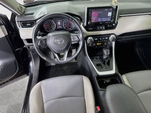 Used 2019 Toyota RAV4 XLE Premium w/ Cold Weather Package AWD/4WD image 24