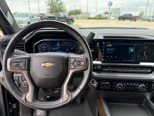 Used 2024 Chevrolet Silverado 2500 High Country w/ High Country Premium Package AWD/4WD image 14