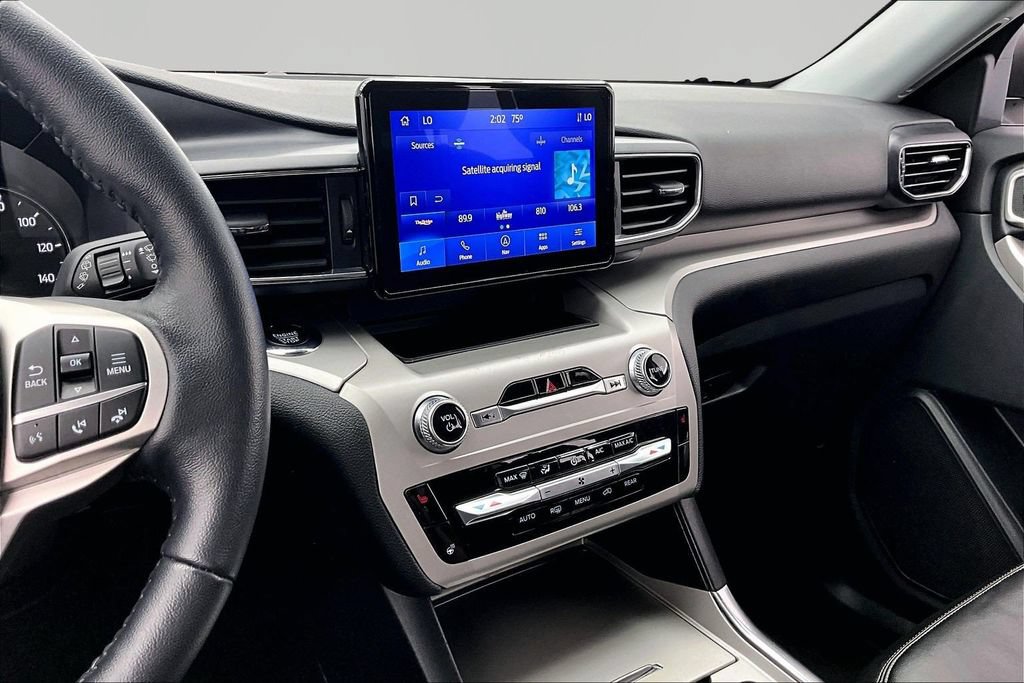 Certified 2022 Ford Explorer XLT w/ Equipment Group 202A AWD/4WD image 6