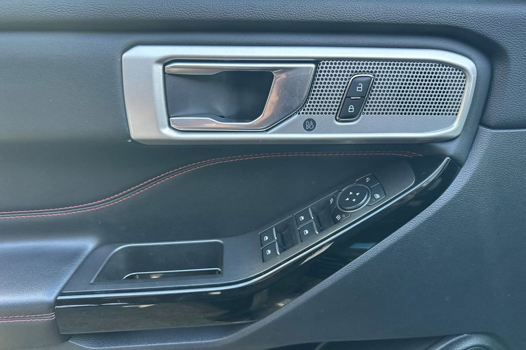 Certified 2023 Ford Explorer ST-Line w/ Class IV Trailer Tow Package image 13