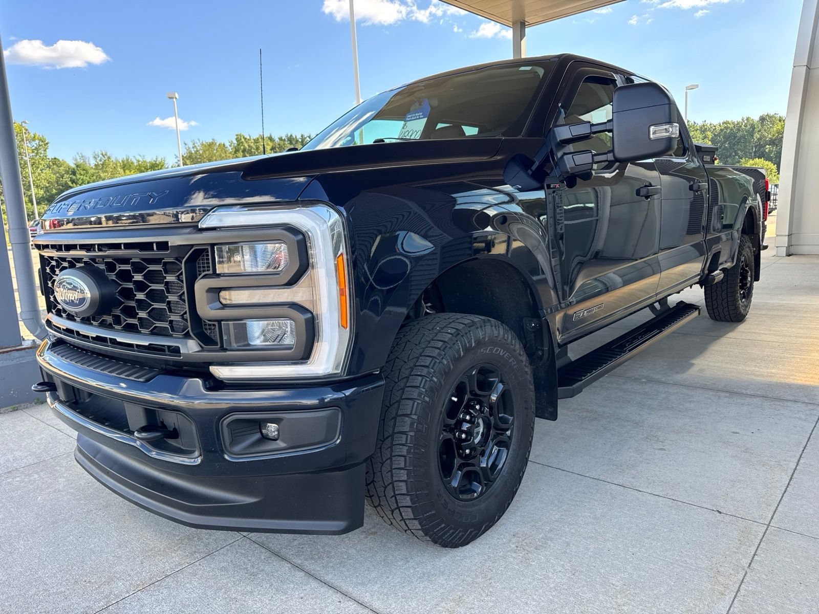 Certified 2023 Ford F250 XL w/ STX Appearance Package AWD/4WD image 3