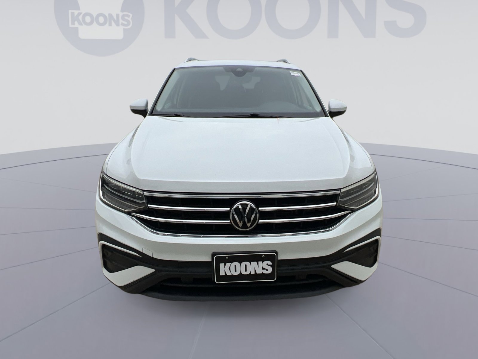 Used 2022 Volkswagen Tiguan SE image 11