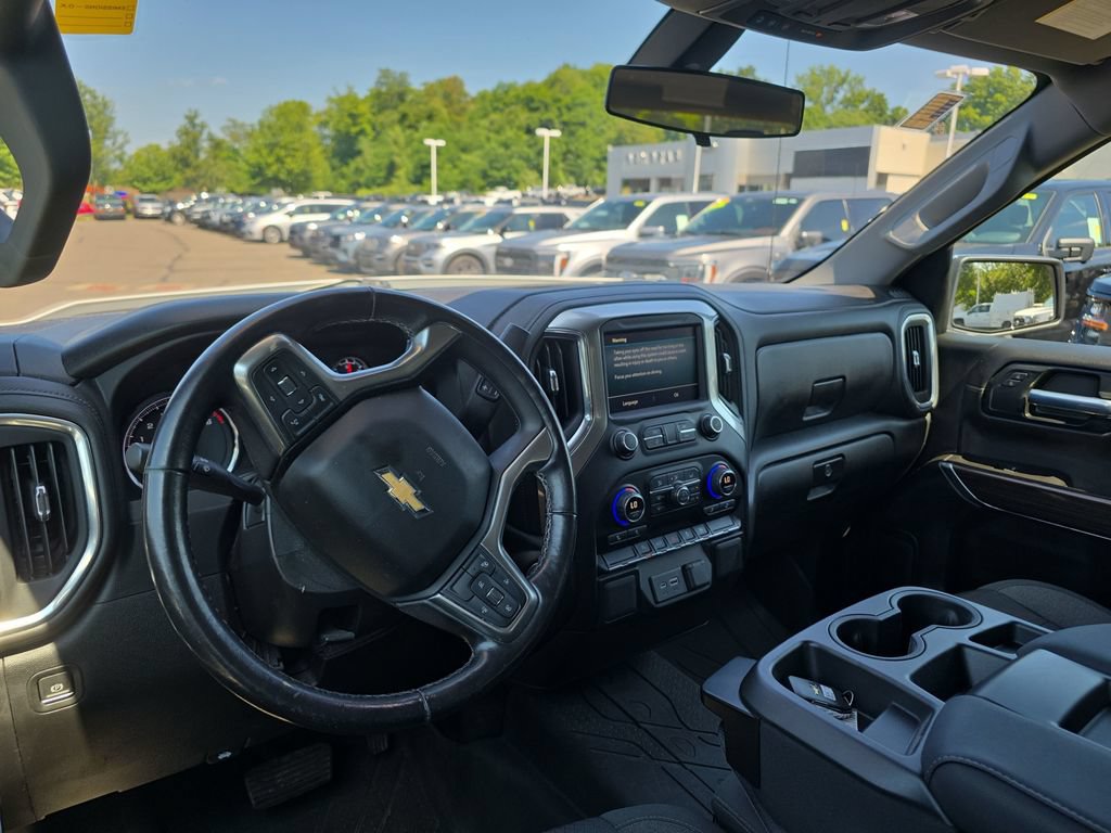 Used 2021 Chevrolet Silverado 1500 LT w/ LPO, Liner Protection Package AWD/4WD image 18