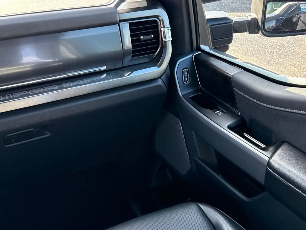 Certified 2024 Ford F350 Lariat w/ Lariat Ultimate Package image 15