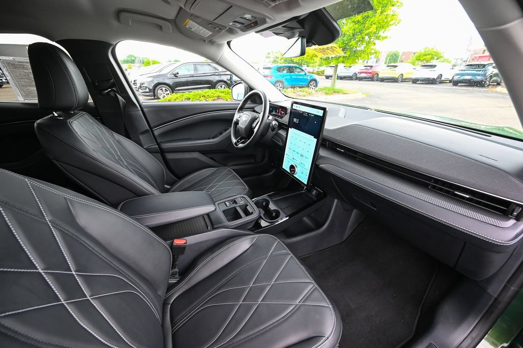 Certified 2025 Ford Mustang Mach-E Select w/ Comfort Package Lite AWD/4WD image 23