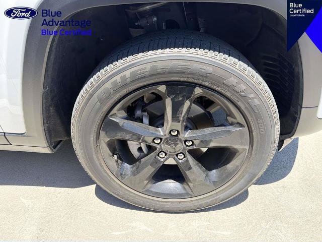 Used 2023 Jeep Grand Cherokee Altitude AWD/4WD image 19