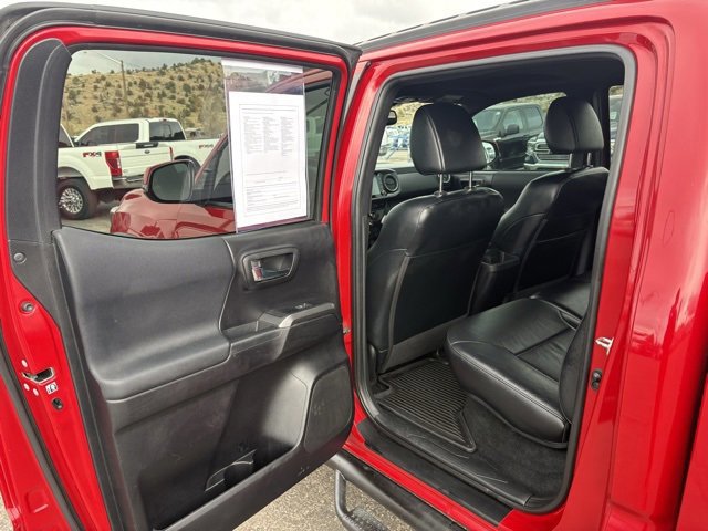 Used 2020 Toyota Tacoma TRD Off-Road image 14