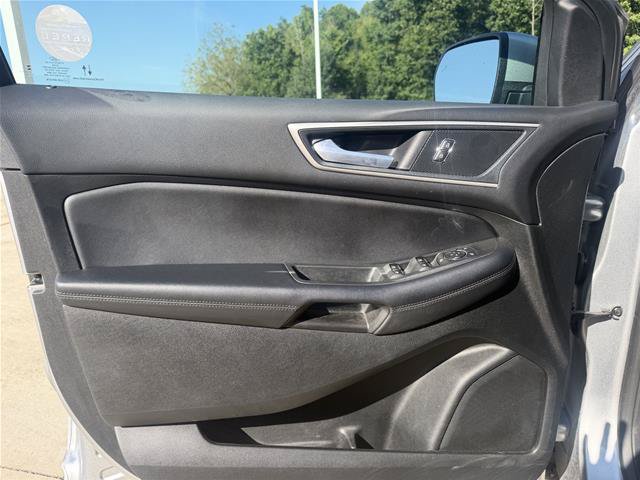 Certified 2024 Ford Edge SEL w/ Convenience Package AWD/4WD image 13