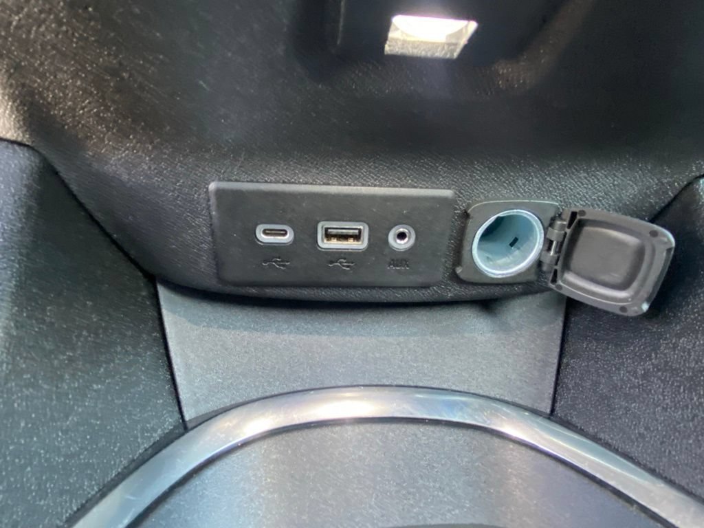 Used 2025 Chevrolet Malibu LT FWD image 17