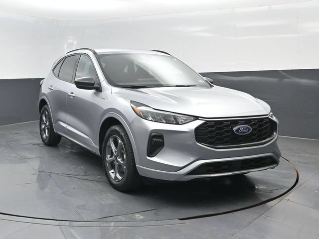 Certified 2024 Ford Escape ST-Line w/ Tech Pack #1 AWD/4WD image 2