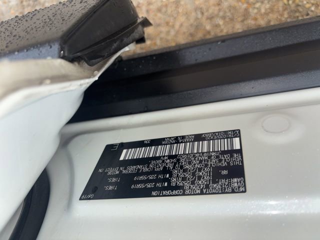 Used 2019 Toyota RAV4 Limited w/ Advanced Technology Package AWD/4WD image 13