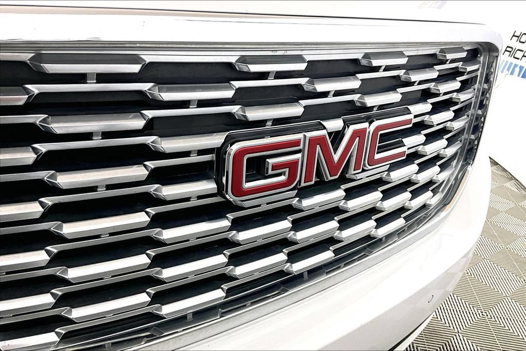 Used 2019 GMC Yukon XL Denali w/ Open Road Package RWD image 24