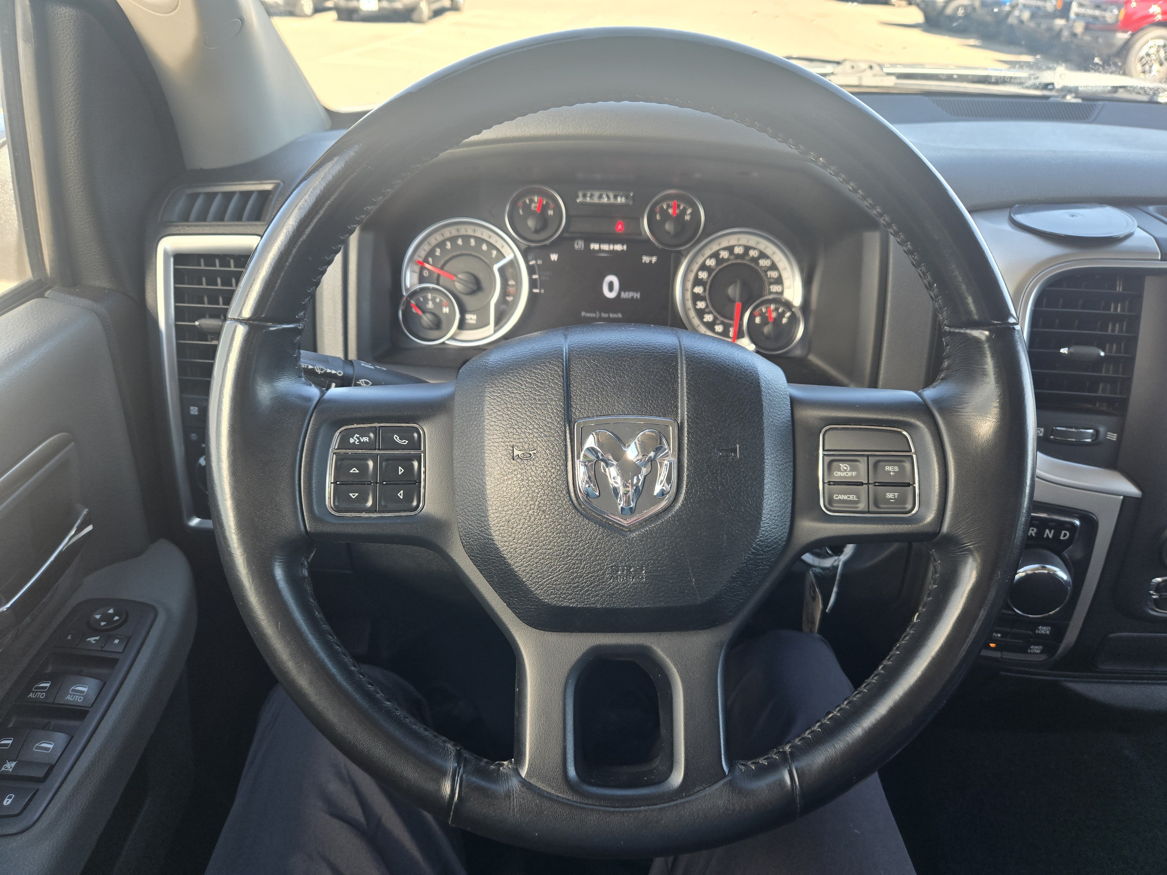 Used 2019 RAM 1500 Classic SLT w/ Luxury Group AWD/4WD image 8