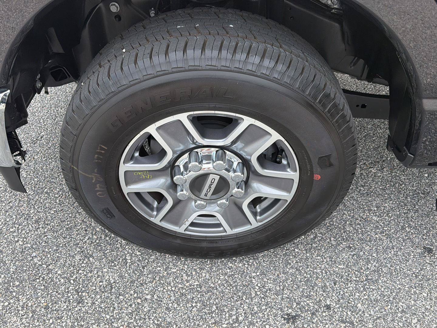 Certified 2026 Ford F350 Lariat RWD image 41