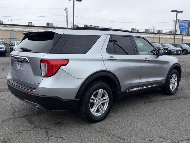 Certified 2021 Ford Explorer XLT w/ Equipment Group 202A image 7