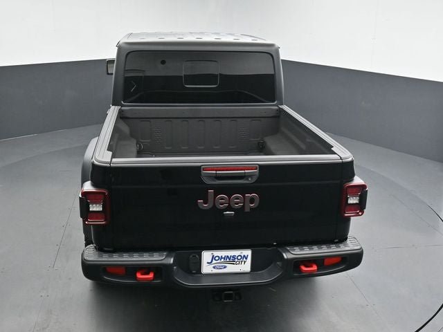 Used 2024 Jeep Gladiator Rubicon w/ Technology Group AWD/4WD image 23