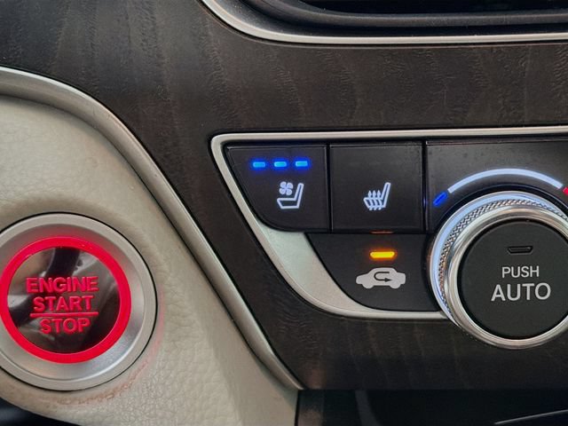 Used 2018 Honda Accord Touring image 24