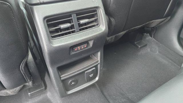 Certified 2024 Ford Edge ST w/ Equipment Group 401A image 30