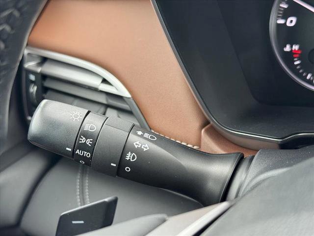 Used 2021 Subaru Outback Touring XT image 22