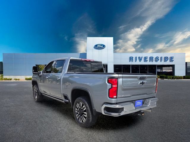 Used 2025 Chevrolet Silverado 2500 LTZ w/ LTZ Plus Package AWD/4WD image 5
