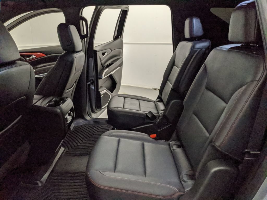Used 2025 Chevrolet Traverse Z71 w/ Enhanced Driving Package AWD/4WD image 16