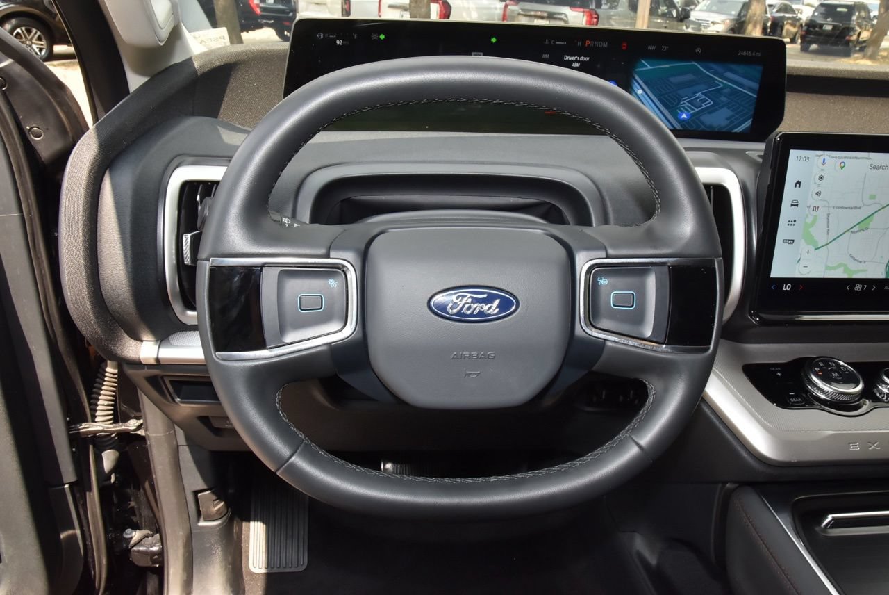 Certified 2025 Ford Expedition Active RWD image 23