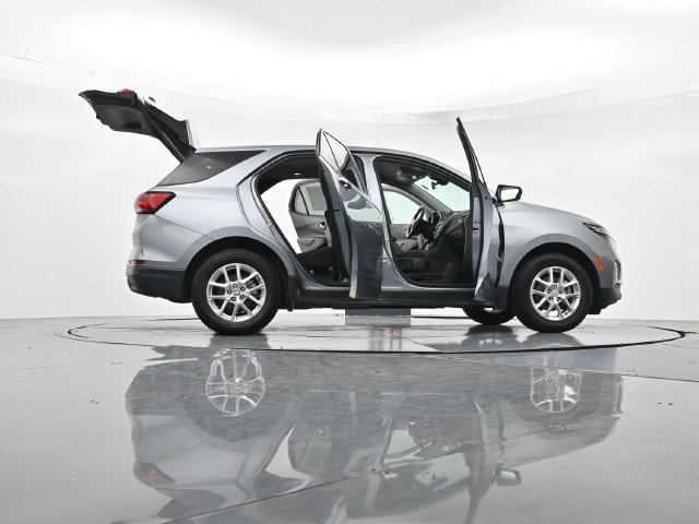 Used 2024 Chevrolet Equinox LT FWD image 53