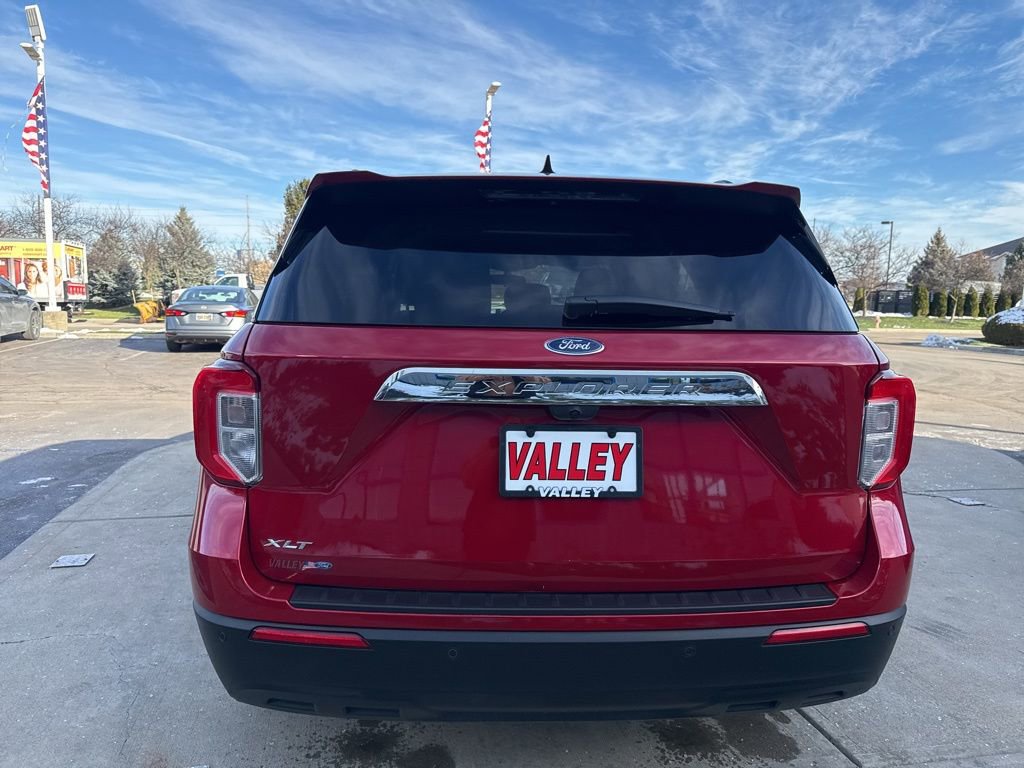 Certified 2022 Ford Explorer XLT image 8