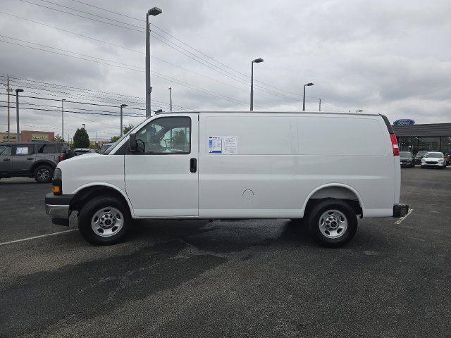 Used 2025 GMC Savana 2500 w/ Driver Convenience Package RWD image 10
