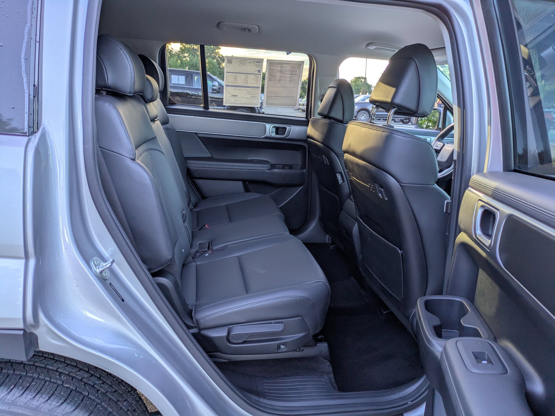 Used 2025 Hyundai Santa Fe SEL AWD/4WD image 34
