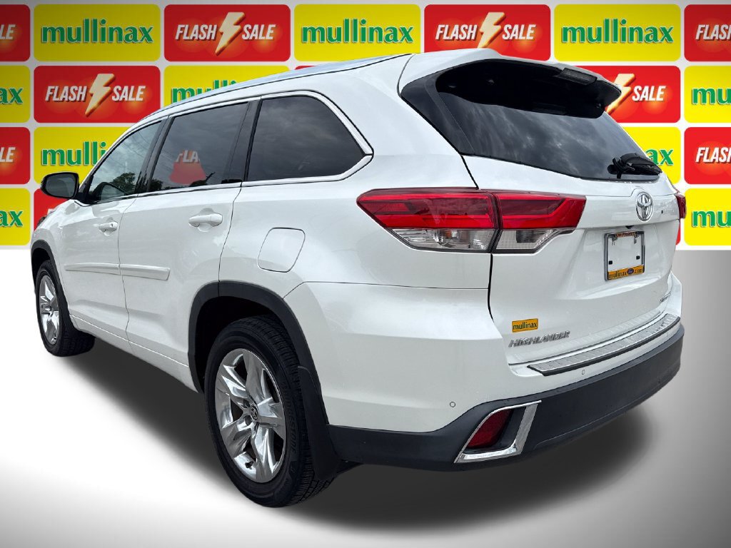 Used 2019 Toyota Highlander Limited AWD/4WD image 9
