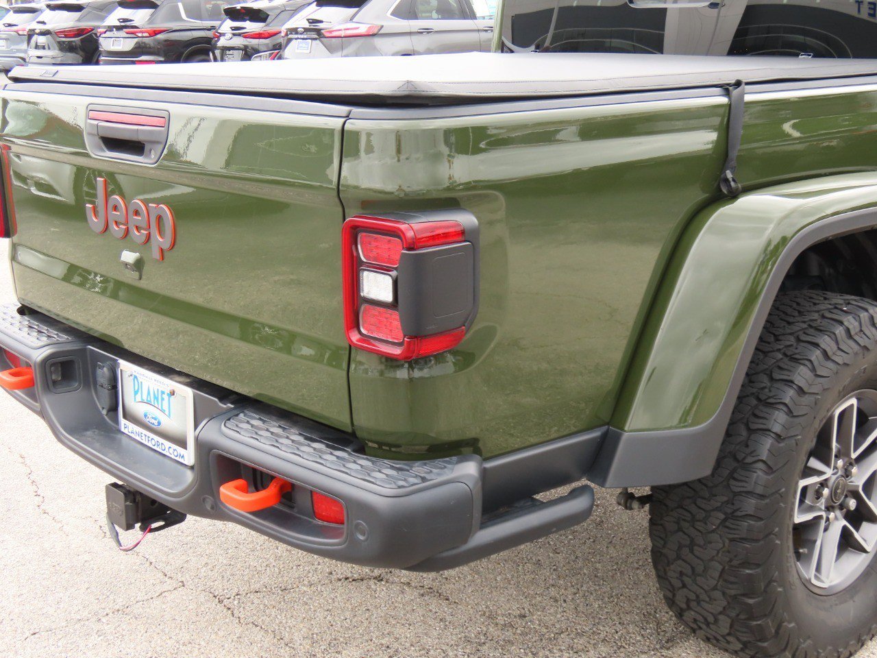 Used 2024 Jeep Gladiator Mojave AWD/4WD image 12
