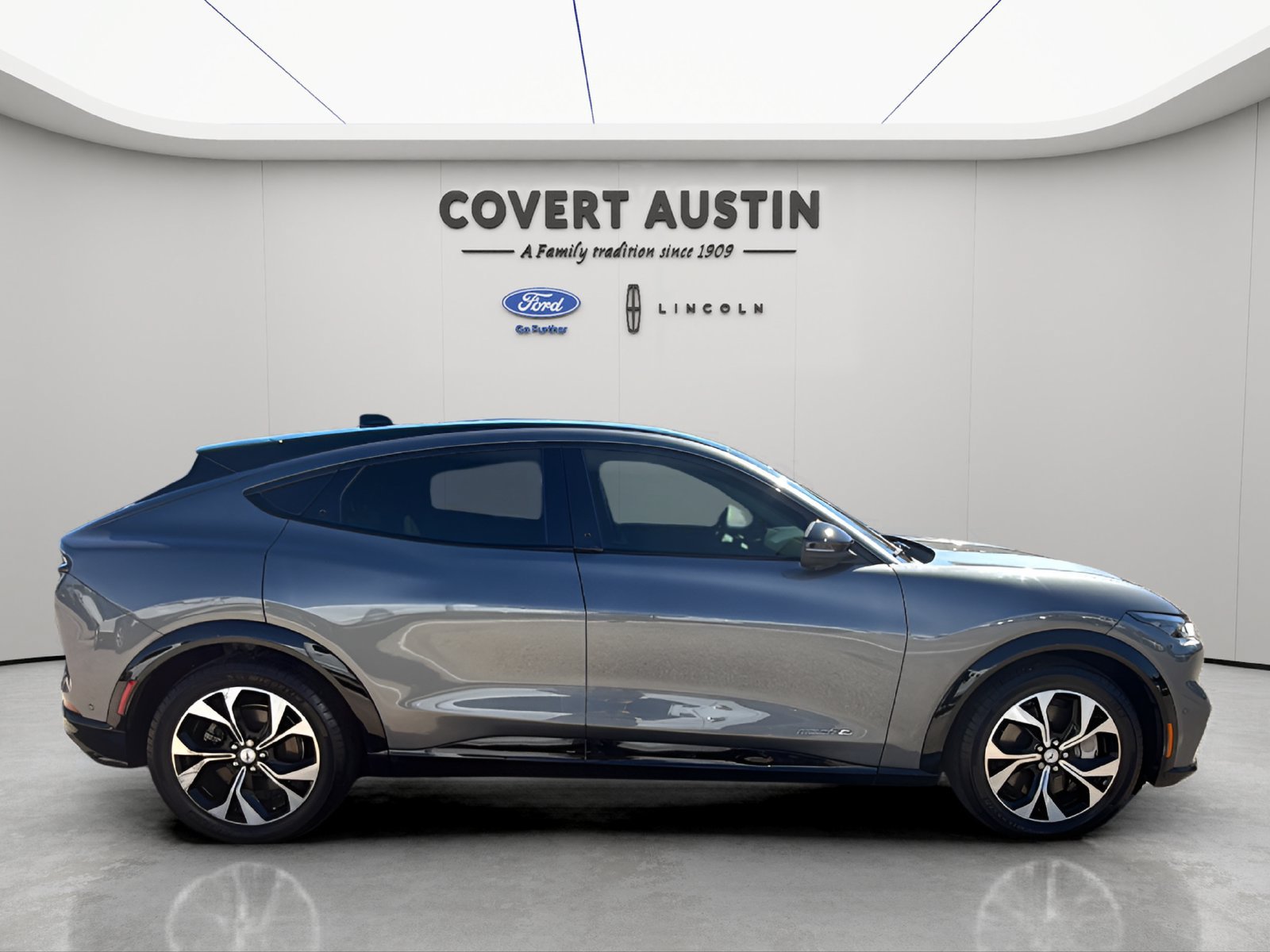 Certified 2023 Ford Mustang Mach-E Premium AWD/4WD image 6